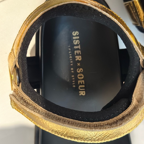 SISTER X SOEUR gold gladiator-style sandals - Picture 2 of 5
